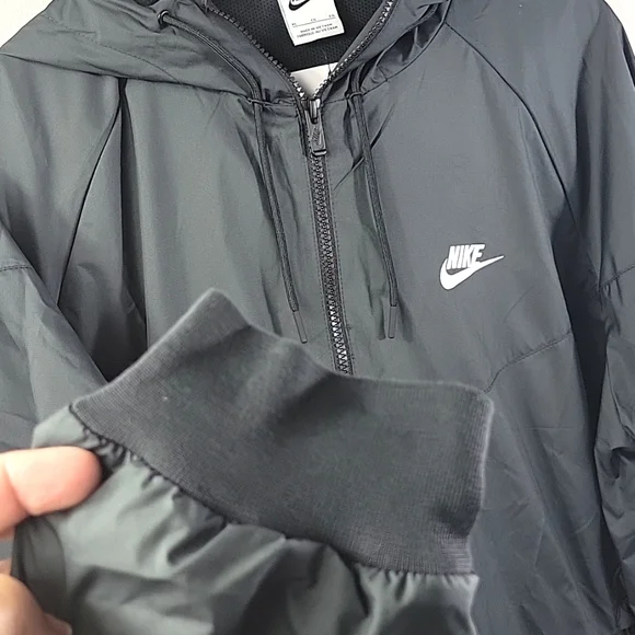 *SOLD* Nike Windrunner Jacket Black Mens XL AT5270 010 - Picture 4 of 7